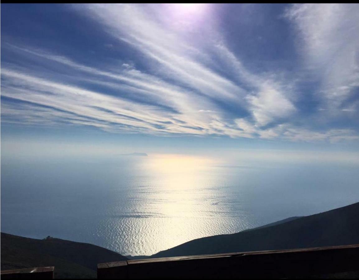 Villa Elvis Guesthouse Orikum Dış mekan fotoğraf